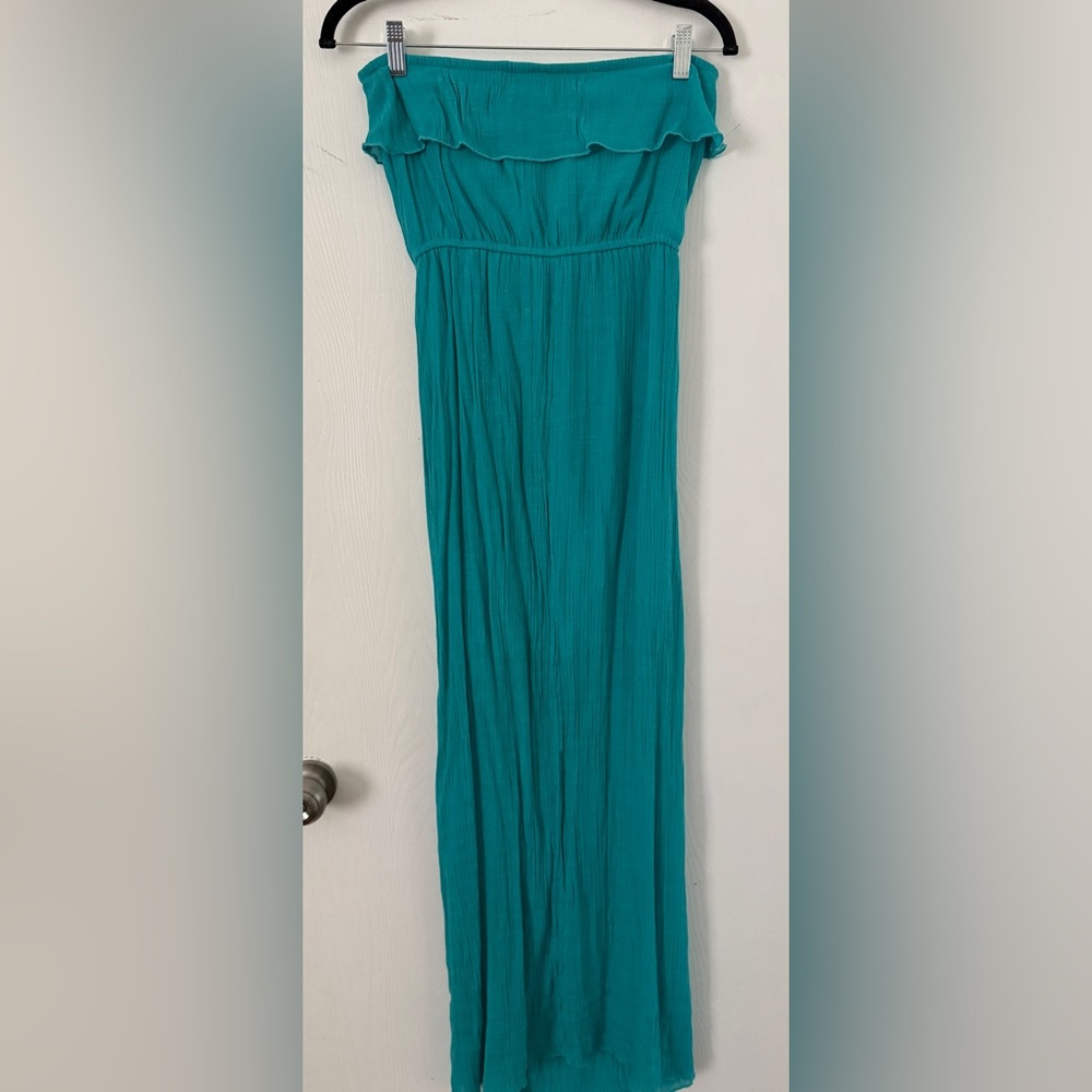 🌻5/$16 🌻Turquoise Strapless Maxi Dress